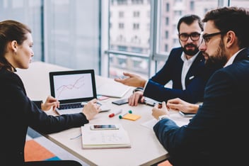 Consultoría aplicada: desafíos y ventajas competitivas de las empresas familiares